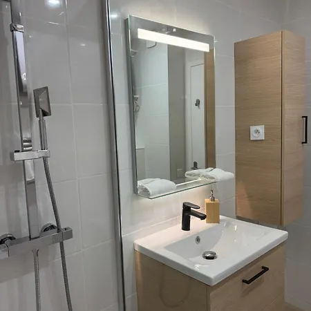 Beautiful River View * Mandelieu