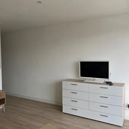 Beautiful River View Διαμέρισμα *