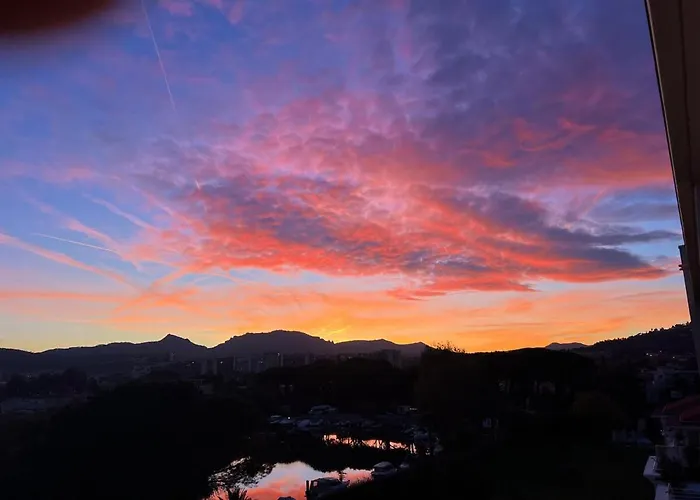 公寓 Beautiful River View *