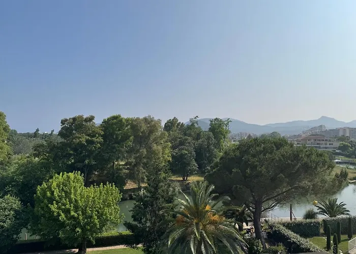 Beautiful River View Apartman